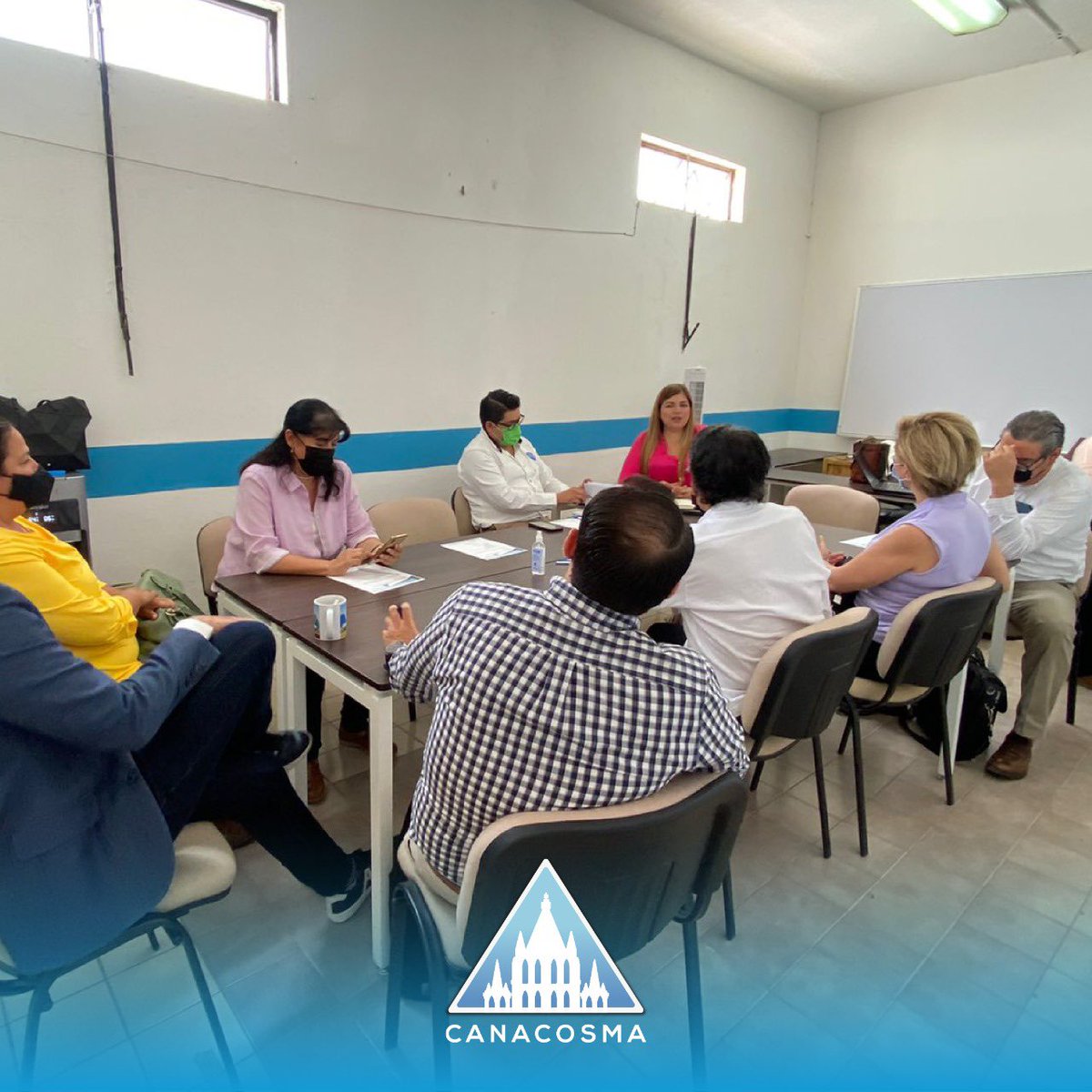 CANACOSMA se reunió con el subsecretario de MiPYMES para tratar asuntos respecto a la planificación del Supplier Day. 💼🤝🏼👩‍💼

➡️ cutt.ly/7Zhg9vi

#SupplierDay #Reunion #MiPYMES #Proyectos #CANACOSMA