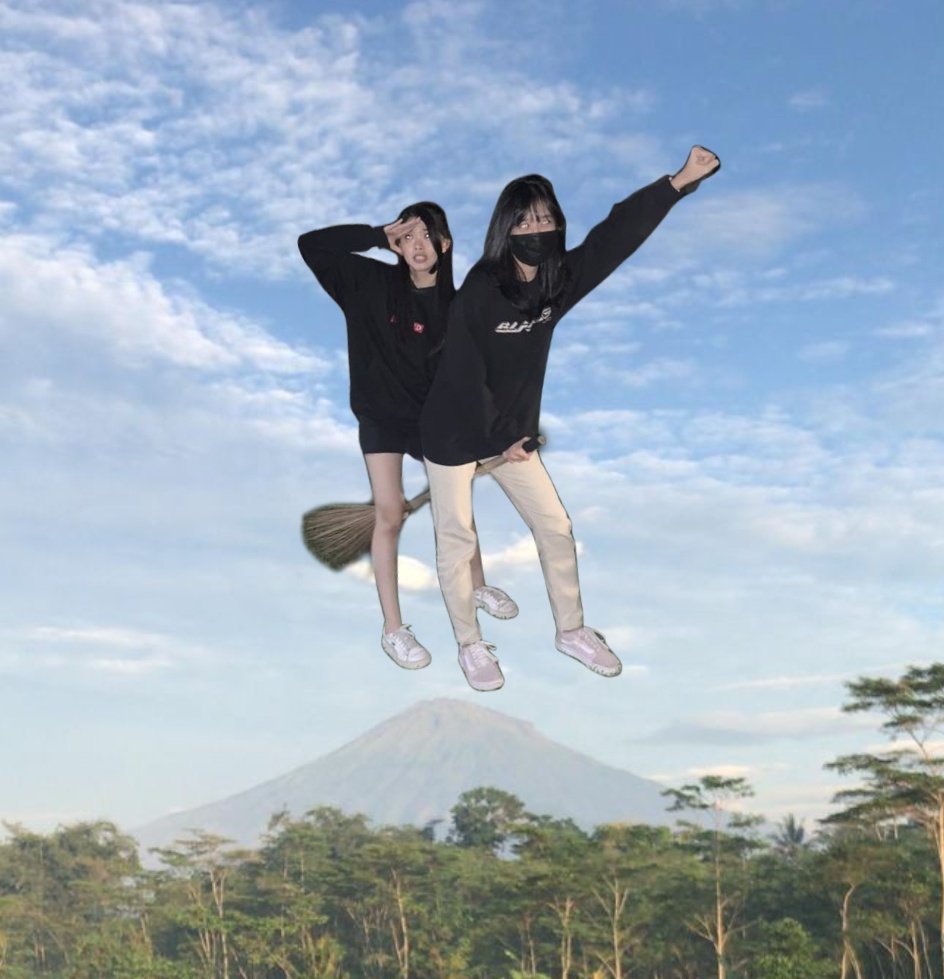 freaananda's tweet photo. Wajar kalau mereka ngga ada di kapal. Lah wong satunya getek, satunya sapu terbang. 😌 https://t.co/DOo4bHuQQp