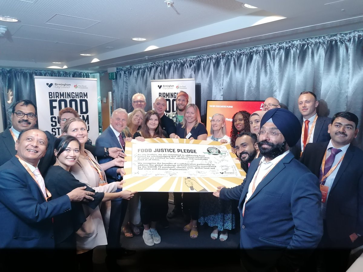 30 cities have just signed the Birmingham Food Justice Pledge at #CommonwealthFoodFutures2022 It is a formal commitment to ensure all their citizens irrespective of status are entitled to safe, nutritious, and sustainable food. bit.ly/3baXVQq #UKHouse22 #B2022 #CWG2022