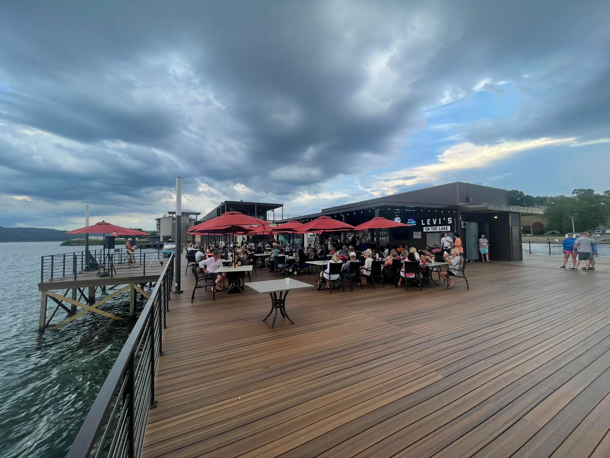 Explore Lake Guntersville on Twitter out to Rock the Dock here