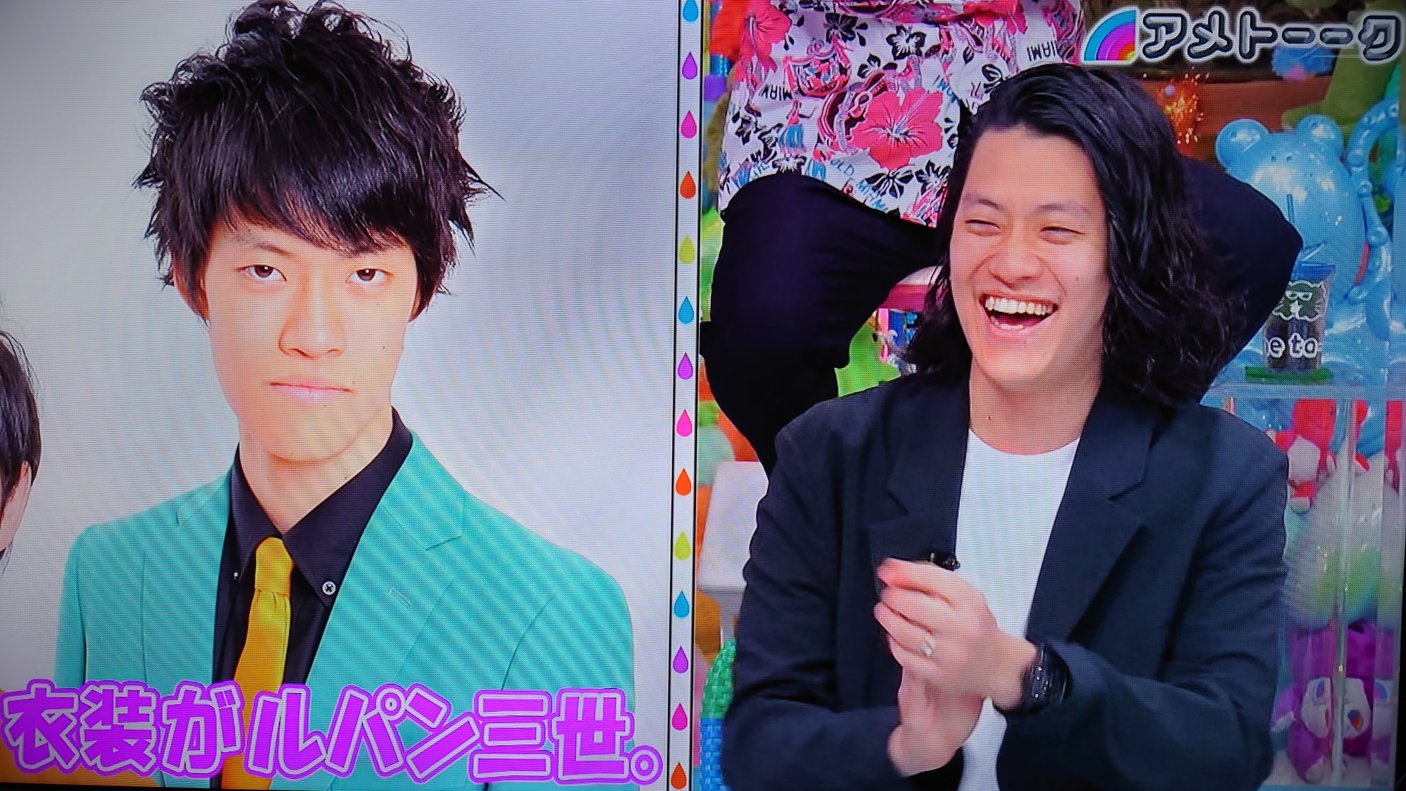 けるっち 若手の頃は衣装がルパン三世だったり スプーンに写った小栗旬とイジられていた粗品さんですが 今は髪型が今の紳助さんだそう T Co Qtgrzgjkpx Twitter