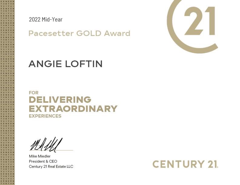 ⭐️ Working for my people!! I’m honored to be among the “pacesetters” for Century 21 Novus. #BestBrokerage  #YourFavoriteRealtor  #StillGoingStrong