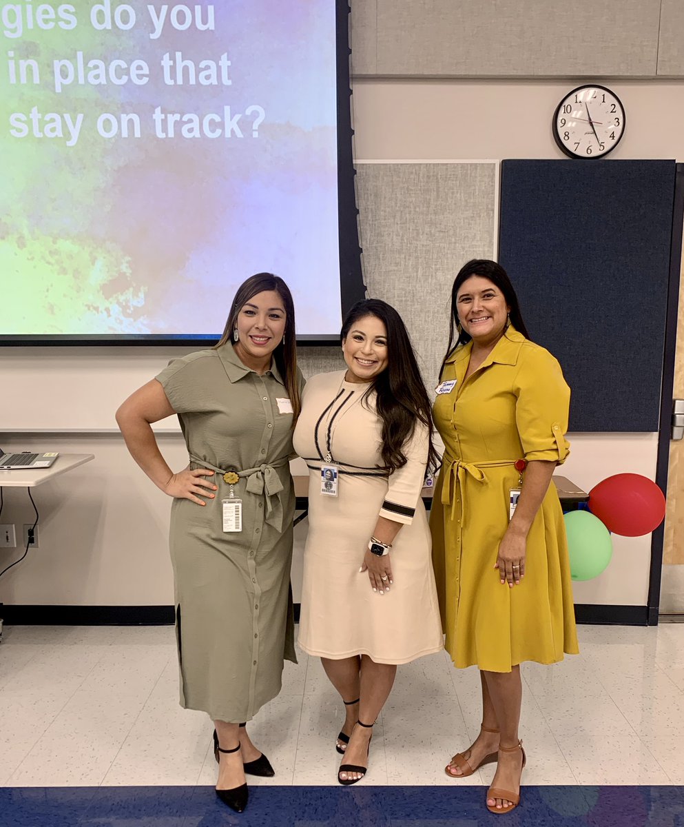 New Leader Institute - Believe, Lead, and Achieve! 📋👩🏻‍🏫 @ms_mvela @patriciamzamora