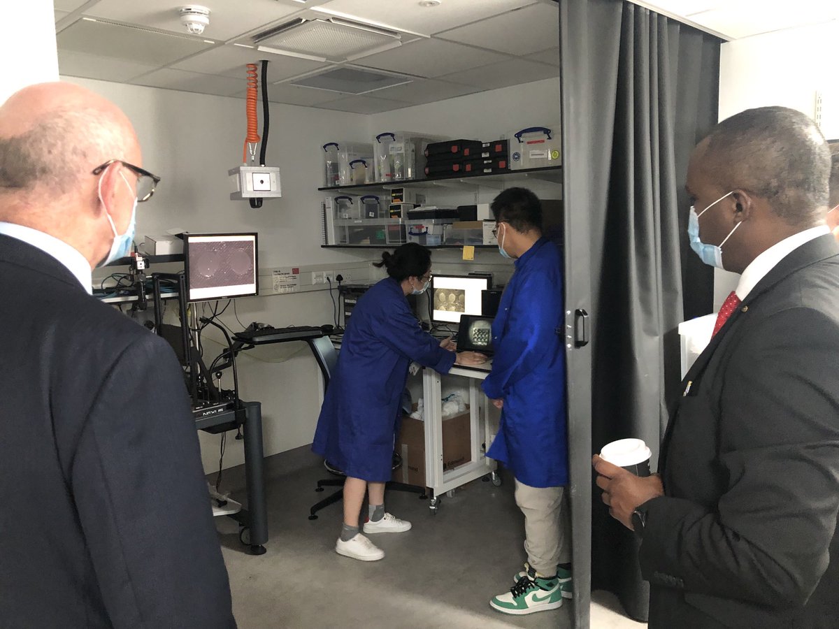 Our ⁦⁦<a href="/kingshealth/">King's Health Partners</a>⁩
Bulkey-Barry-Cooper Visiting Professors ⁦<a href="/NDowJames/">James N'Dow</a>⁩ ⁦<a href="/Uroweb/">European Association of Urology (EAU)</a>⁩ and Ian Eardley ⁦<a href="/BJUIjournal/">BJU International</a>⁩ are here with Seb Ourselin ⁦<a href="/KingsCollegeLon/">King's College London</a>⁩ #Surgical &amp; Interventional Engineering for our Grand Rounds ⁦<a href="/GuysUrology/">Guy's Urology News</a>⁩