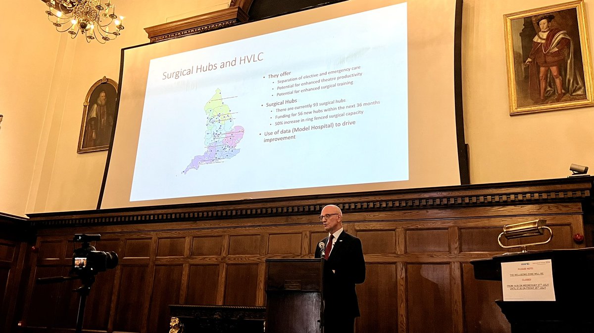 King's Health Partners (@kingshealth) on Twitter photo Our second speaker <a href="/EardleyIan/">Ian Eardley</a>, <a href="/LeedsHospitals/">Leeds Teaching Hospitals</a>, has the unenviable task of reducing national surgery waiting lists.
He mentions planned increases in national surgical hubs, more funding promised, and developing our digital systems.
🧵 7/ Our second speaker <a href="/EardleyIan/">Ian Eardley</a>, <a href="/LeedsHospitals/">Leeds Teaching Hospitals</a>, has the unenviable task of reducing national surgery waiting lists.
He mentions planned increases in national surgical hubs, more funding promised, and developing our digital systems.
🧵 7/