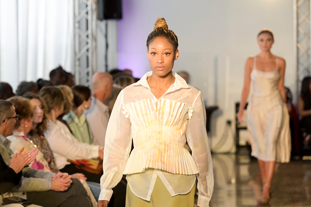 UC_DAAP's tweet photo. Here's a little sneak peek of the designs you will see on the 2022 DAAP Fashion Show video released in the coming days! Thank you Laurie Wilson! (Designers in order: Katie Debbane, Paige Leneigh Robinson, Joanna Gonzalez, My'keesia McCoy)
#ucdaap #fashionshow #daapfashion https://t.co/p8KyGhkmWZ