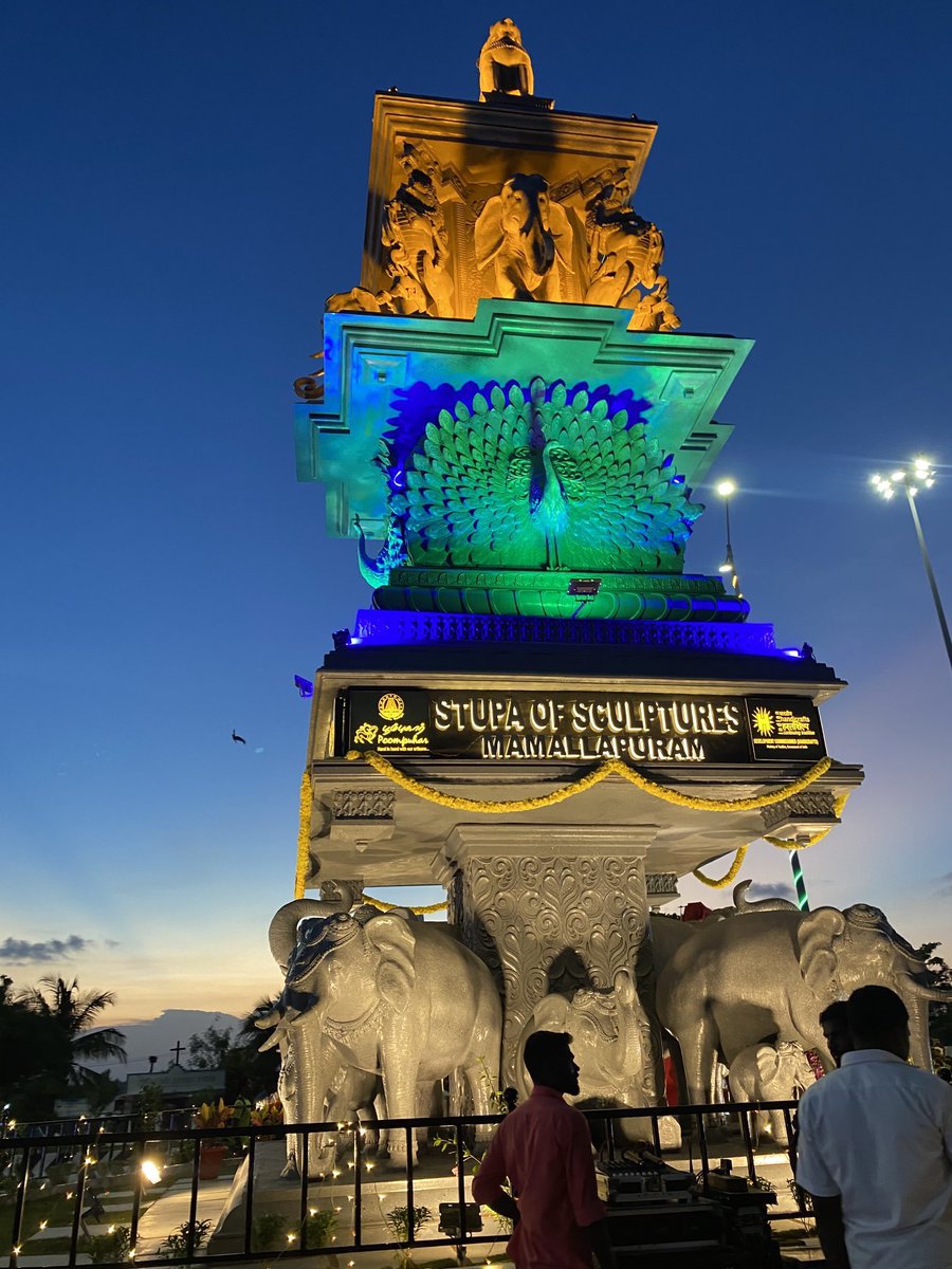 mahi190796's tweet photo. 45ft tall pillar “Stupa of Sculptures” newly erected on the entrance of Mahabalipuram is dazzling for the inauguration of 44th International Chess Olympiad ♟ #ChessChennai2022 #ChessOlympiad2022
#MKStalin #TNGovt #India #TamilNadu #Chennai #Mahesh https://t.co/4Zj8WAI0RQ