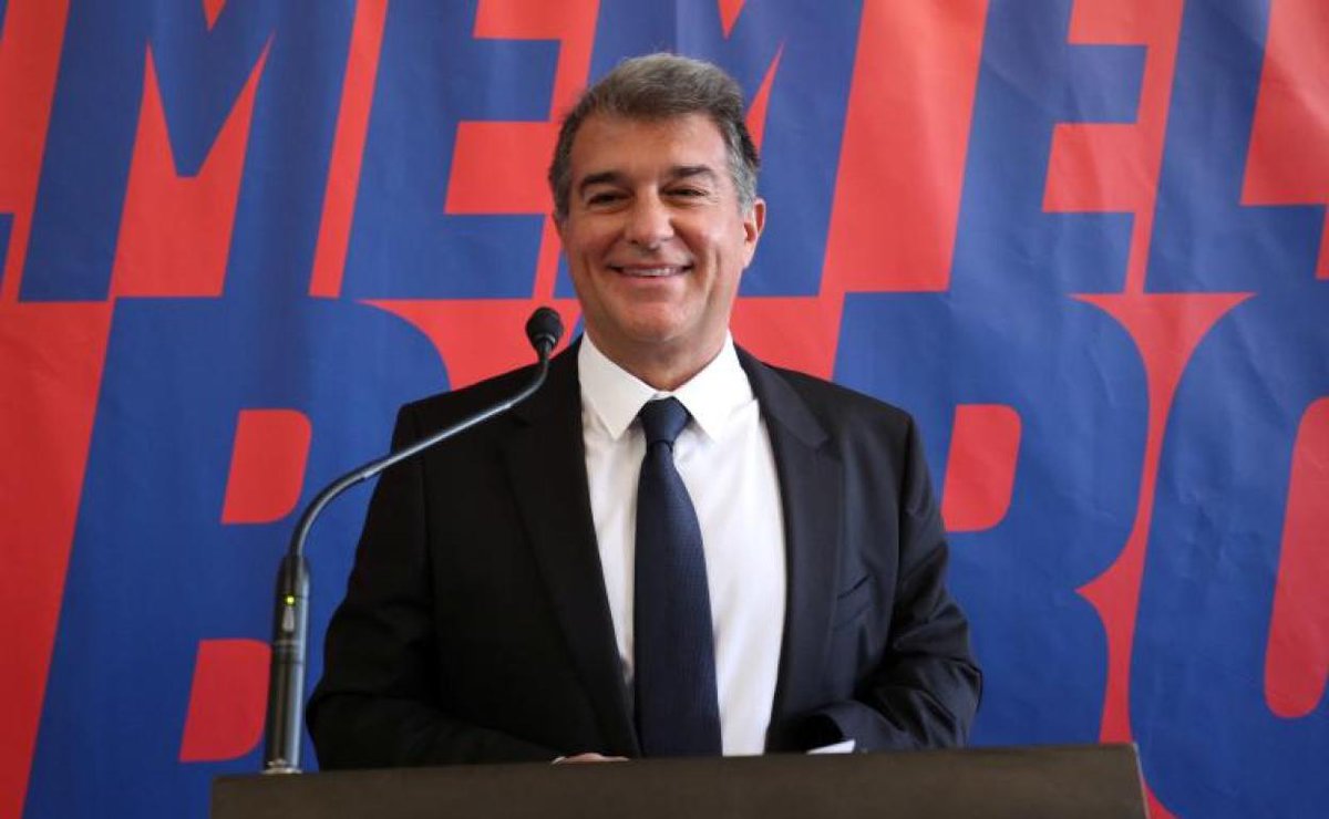 CuentaMister's tweet photo. Hola @Gol ¿habrá una disculpa o algo?
Hacer un programa diciendo que Laporta vendía humo (cuando no recuerdo que dijera que iba a ficharles) con Lewy, Raphinha y Koundé, y que "si hubiera fútbol le darían una pañolada", me parece lamentable sobre todo hoy. ¿No os parece? https://t.co/6NMpDgEZA0