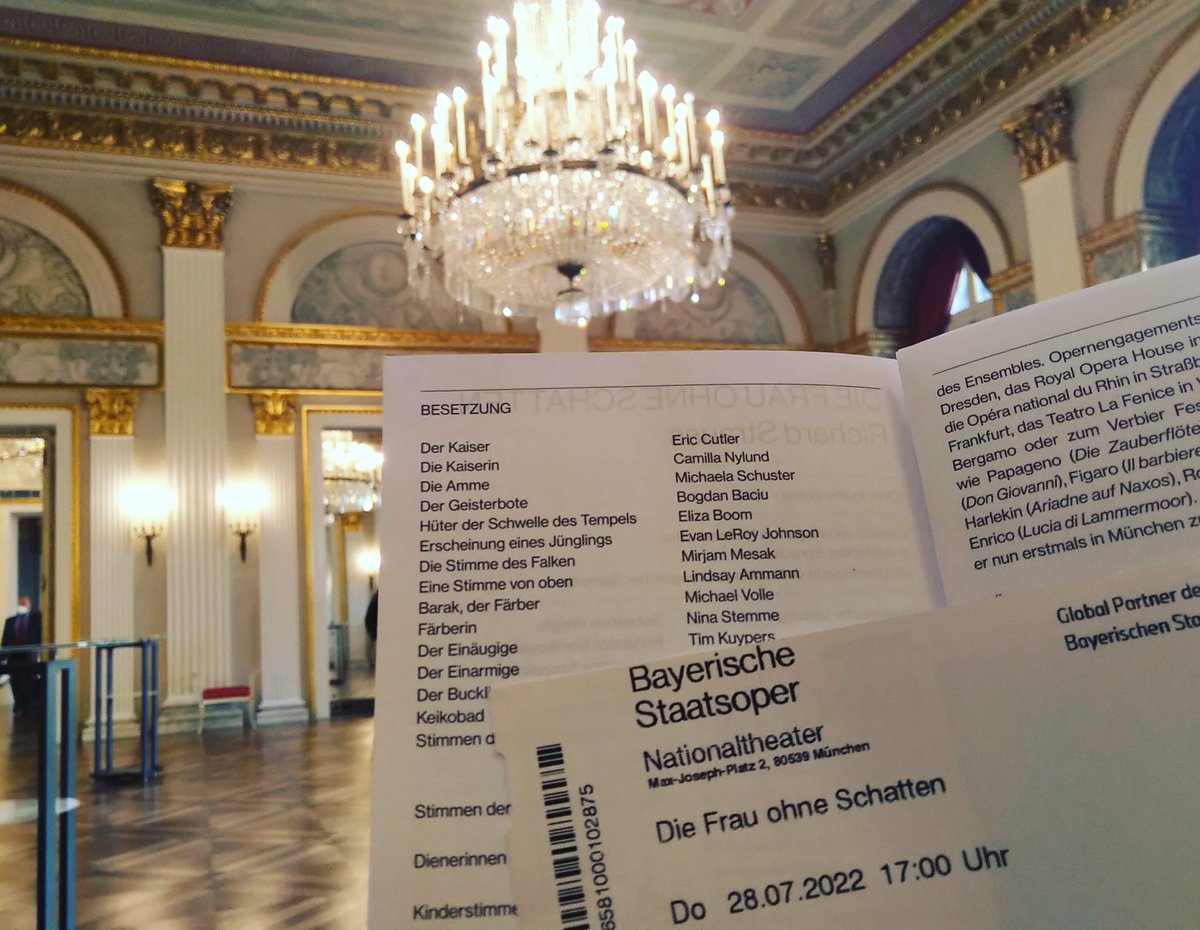 Pretty sweet cast & heck, this production has aged well. 3 hours in I'm wishing my unhealthy opera habit allowed me to afford a seat at the #Bayerischestaatsoper, but alas. 
 #diefrauohneschatten #richardstrauss #michaelvolle #ninastemme #camillanylund #ericcutler #munich