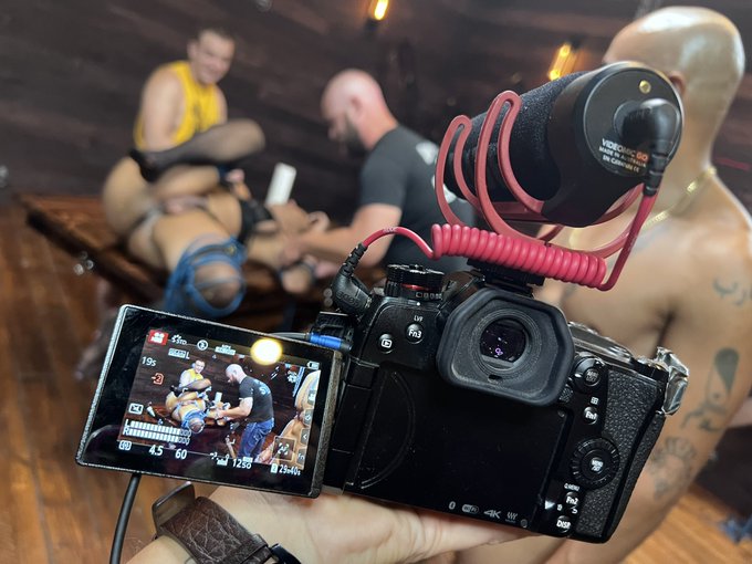 2 pic. Super awesome day on set for @kinkdotcom with superstars @JessyDubai @KingNoire ??? Gawd damn