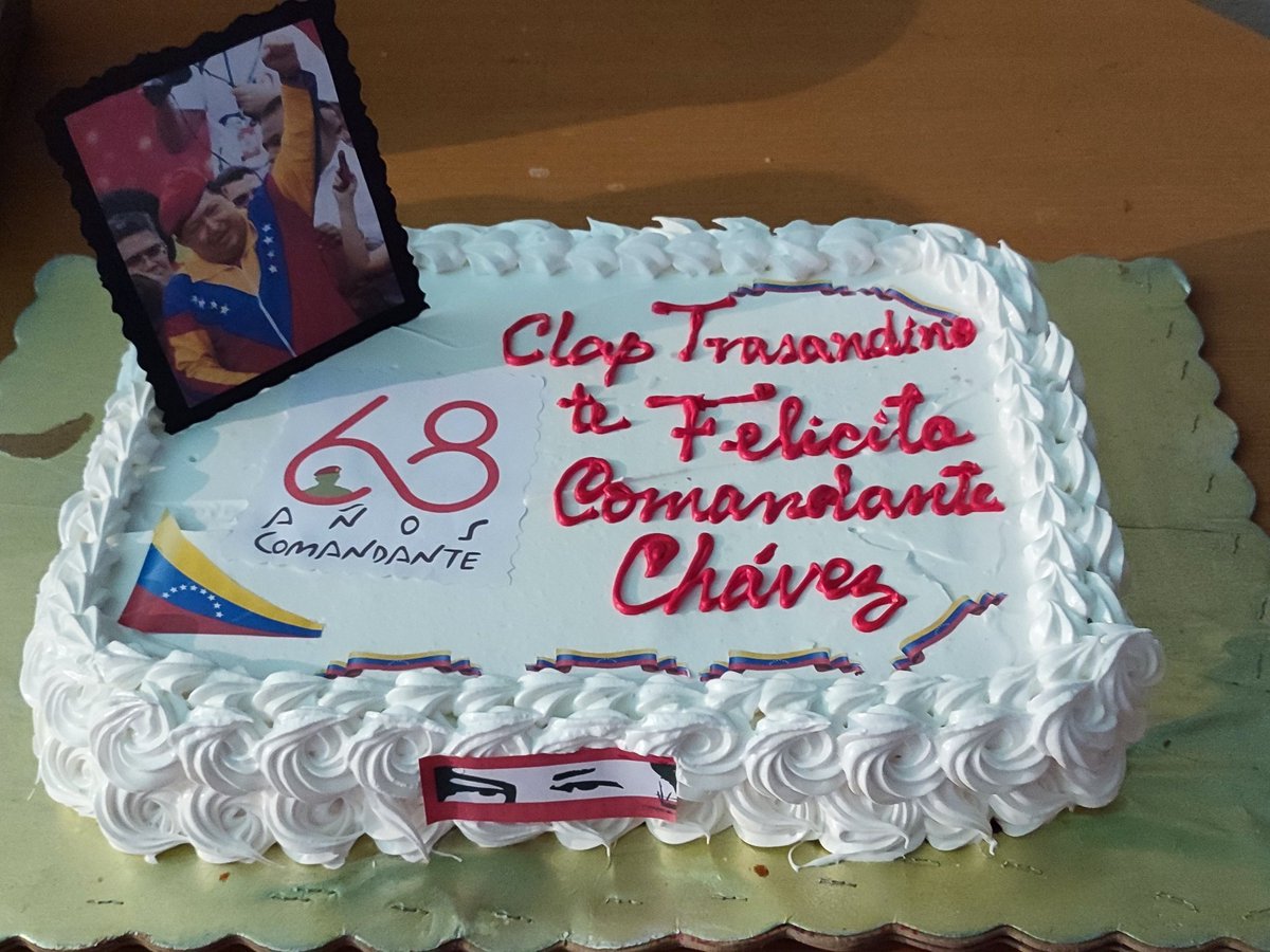#28Julio #Carora En el Clap Trasandino Hoy más que nunca celebramos tu Cumpleaños Comandante Eterno porque para nosotros No has muerto , cada día  vives más en nuestros corazones ! 
#ChavezVive 

#28AñosEnElCorazonDelPueblo <a href="/chavezcandanga/">Hugo Chávez Frías</a> <a href="/Maby80/">M.Gabriela Chávez C.</a> <a href="/adancoromoto/">Adán Chávez (Cuenta Alterna)</a> <a href="/NicolasMaduro/">Nicolás Maduro</a>