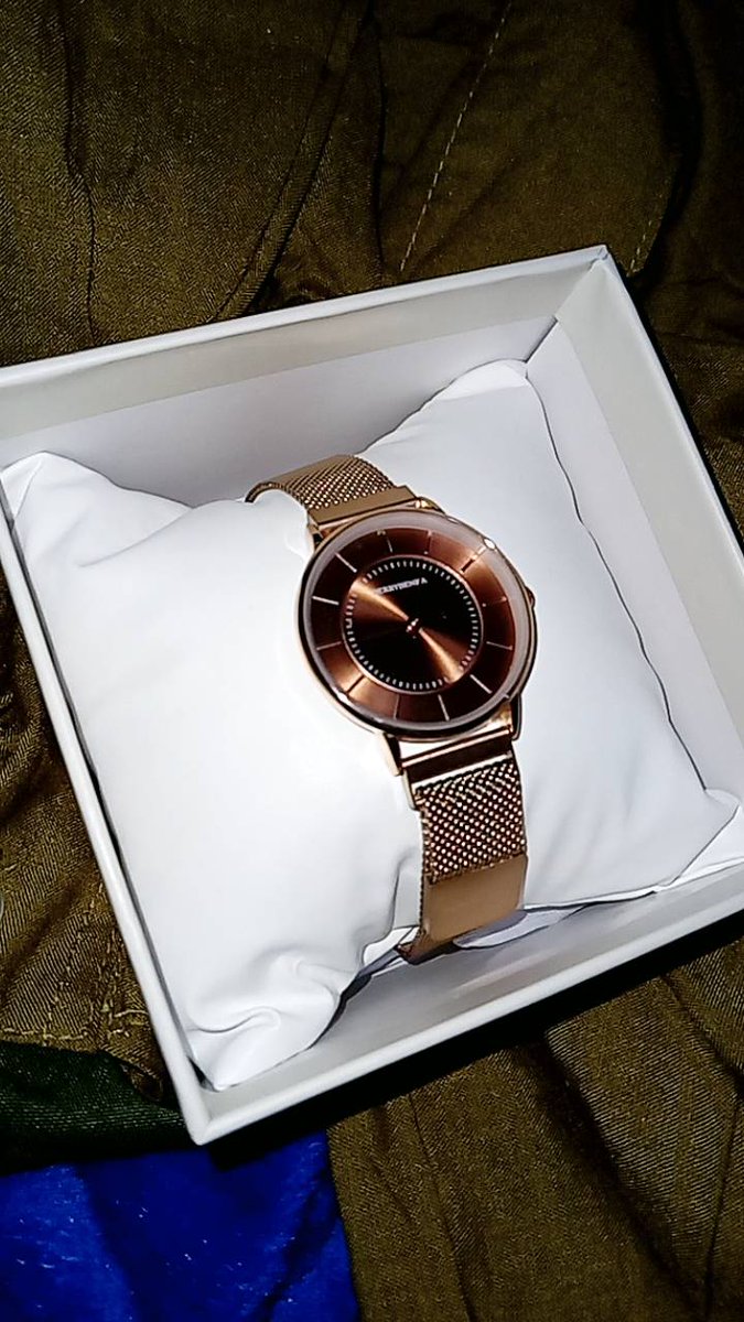 StoreTiza's tweet image. Jam tangannya kok pada lucu gemes banget woi 😭😍
Link beli 👇
shp.ee/hsr82mf

#jamtangan #shopeeaffiliate #zonauang #GetWellSoonRenjun