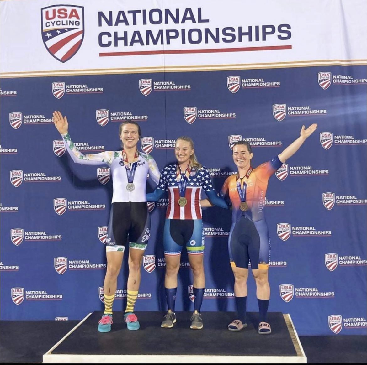 Leia Genis, another male competing in women’s sports invalidates national cycling competition yesterday to win silver medal in the @usacycling Elite Women’s Individual Pursuit usacycling.org/article/elite-…