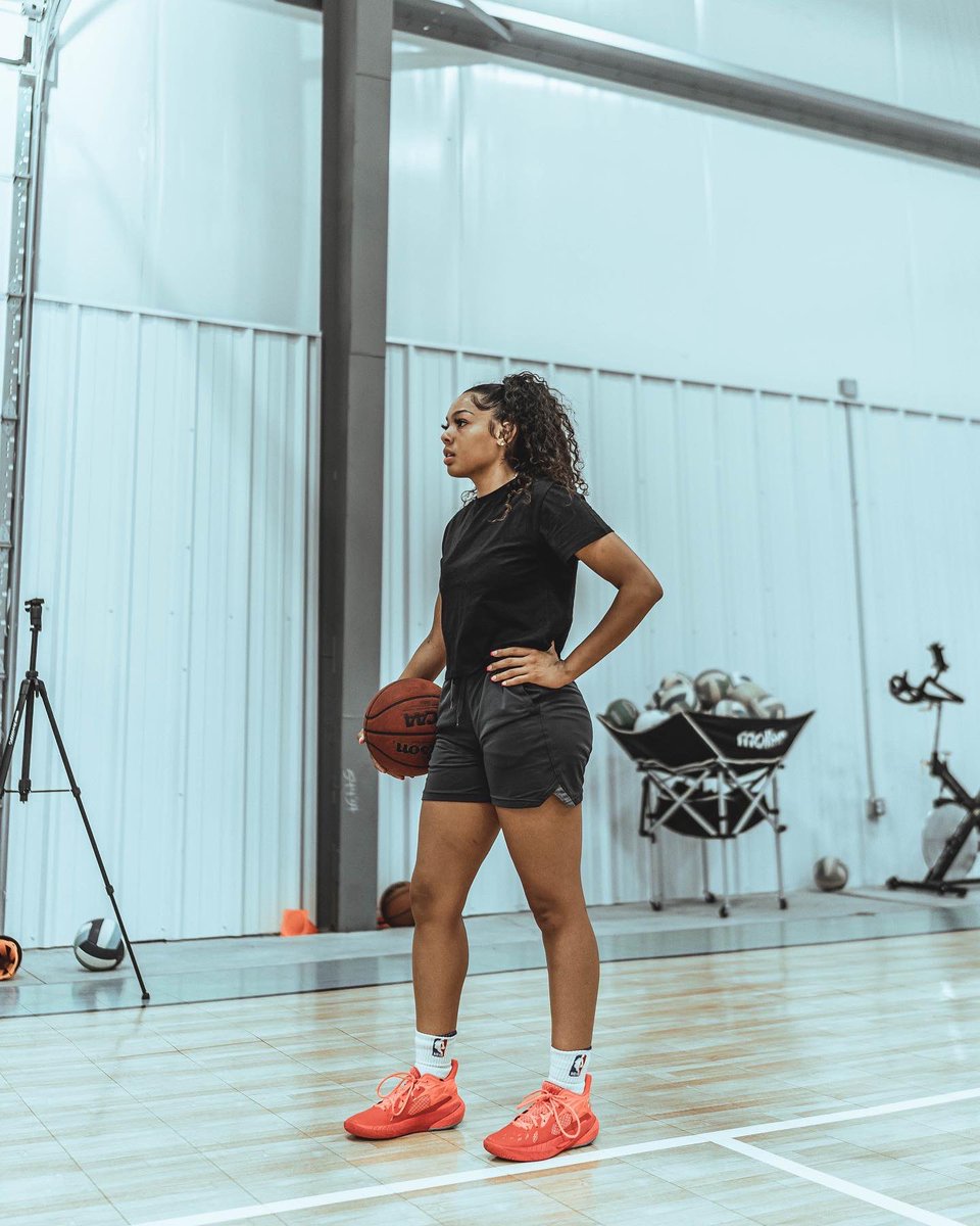 Romola Dominguez tweet media