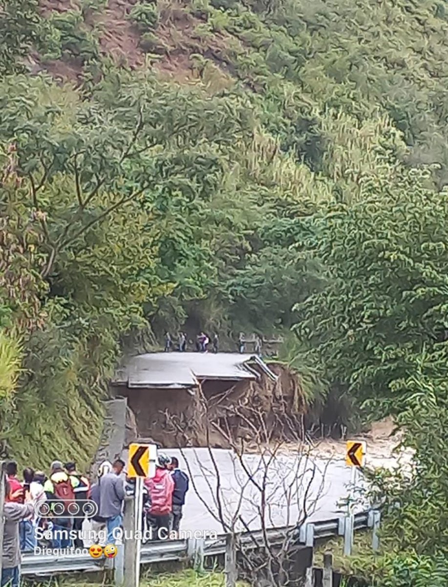 cristianpisso's tweet photo. Hoy el Oriente Caucano, Inzá y Páez incomunicados totalmente con el Departamento del Huila. Grave situación para la dinámica económica y comercial d estos municipios y sus gentes. Urgente intervención. @InviasOficial @numeral767 @GobCauca @HuilaGob @infopresidencia @petrogustavo https://t.co/oIrKm4oBf7