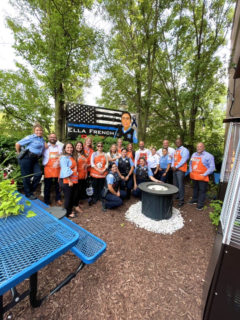 What An Amazing Two Days With Crystal, Jalal, Kendra, Debbie, Layne And Heidi. We Were Able To Show Them The Ella French Garden And How We Honored Her. 💙🧡 @crystal_hanlon @KendraByrd24 @JalalAtTHD @debbiesmckinley @HeidiBorowski @D65Hutch @LemmaTony @LilyGSV @MikeRousek