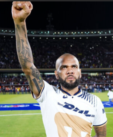 FYxqsAkX0AACPHk?format=png&name=small