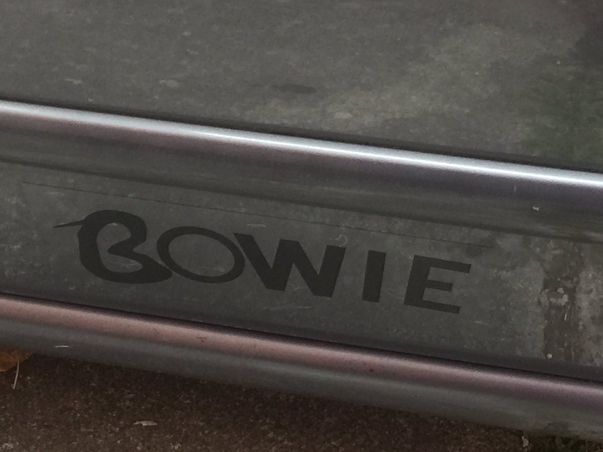 thanks to my friend Bruno from London I was able to customize my car I love it it is beautiful 🥰