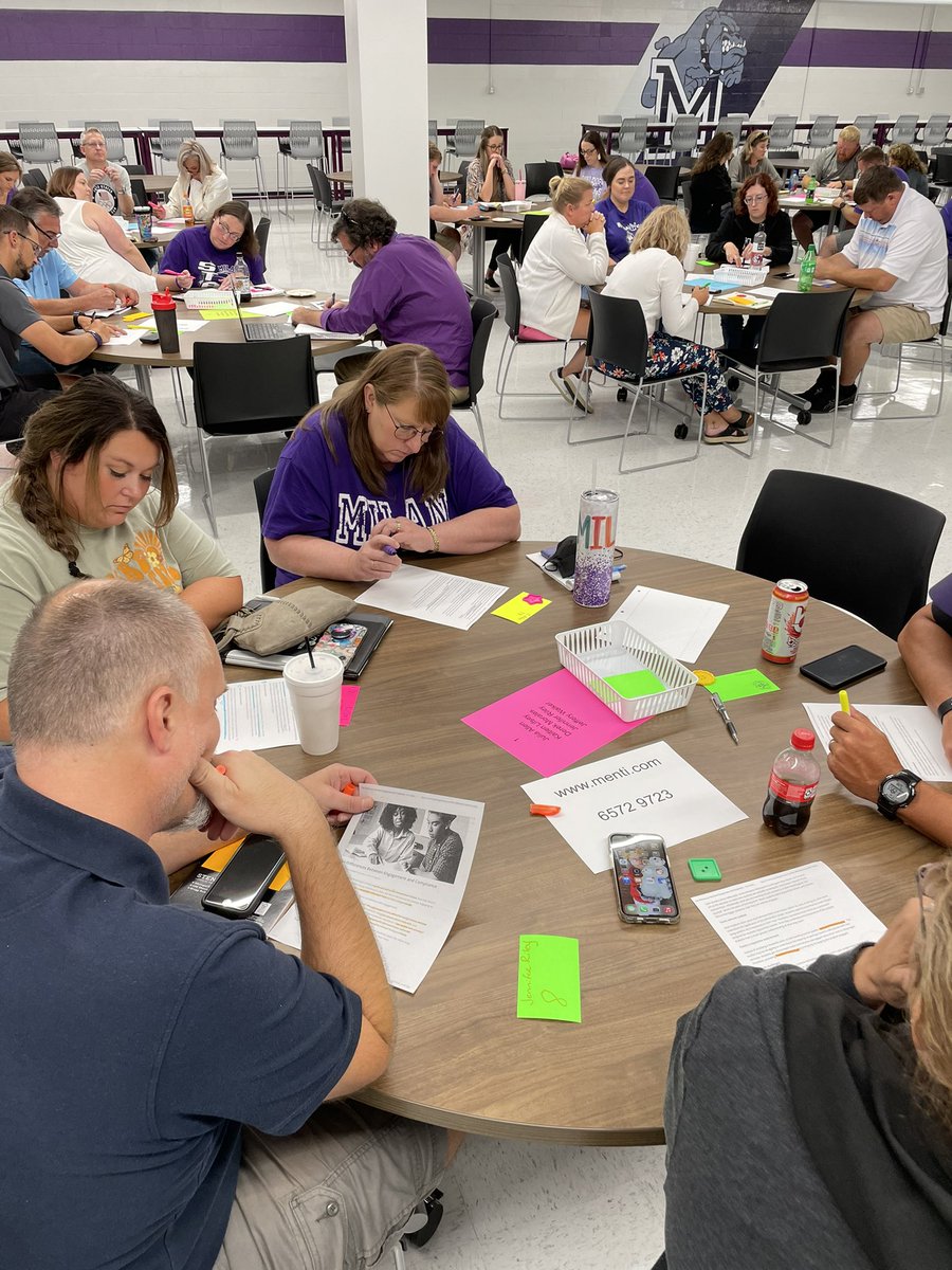 Hopperj1982's tweet photo. Mrs. Yates leading the faculty in ways to increase student engagement! #compliancevsengagement #MilanLife #BeattheOdds @MilanHSOfficial @MSSD_Director @MSSD_TN https://t.co/K187KpyrTl