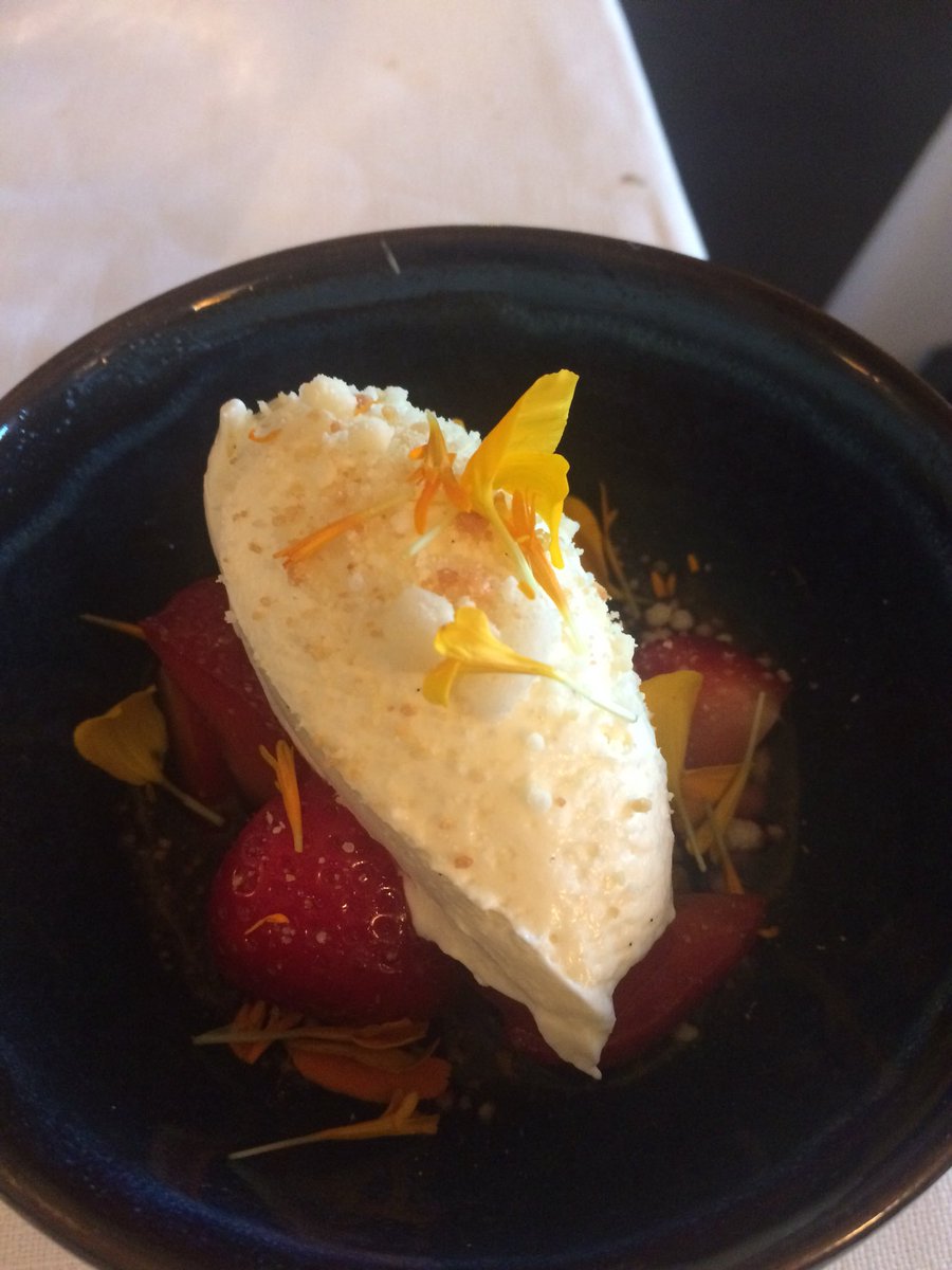 Kiitos <a href="/SueEllenHKI/">Sue Ellen</a>, meille maistui kesäinen rapumenu! Ja tullaan varmasti toistekin 😍