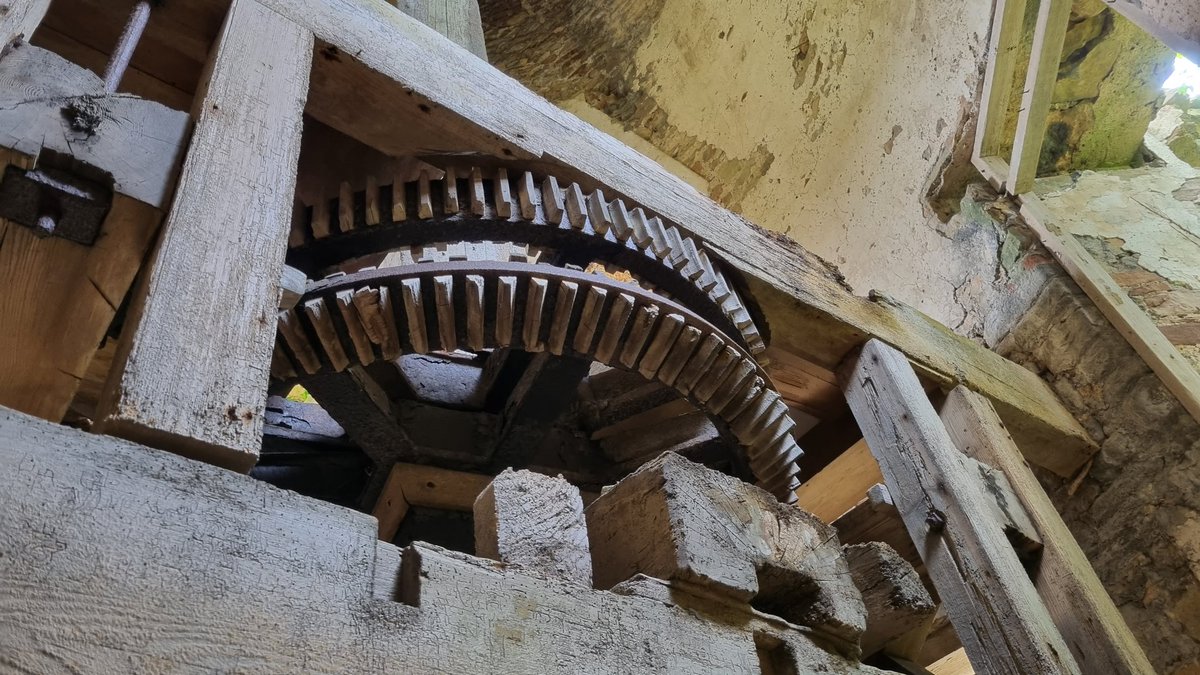 ng_conservation's tweet photo. I have always wanted to work on a windmill, yesterday I ticked that box. Condition survey of an early 19thc mill in the Vale of Glamorgan. #conservation #consolidation #restoration #heritage #surveying #historicpreservation #historicstructures #Wales #valeofglamorgan https://t.co/c8acfM5cP1