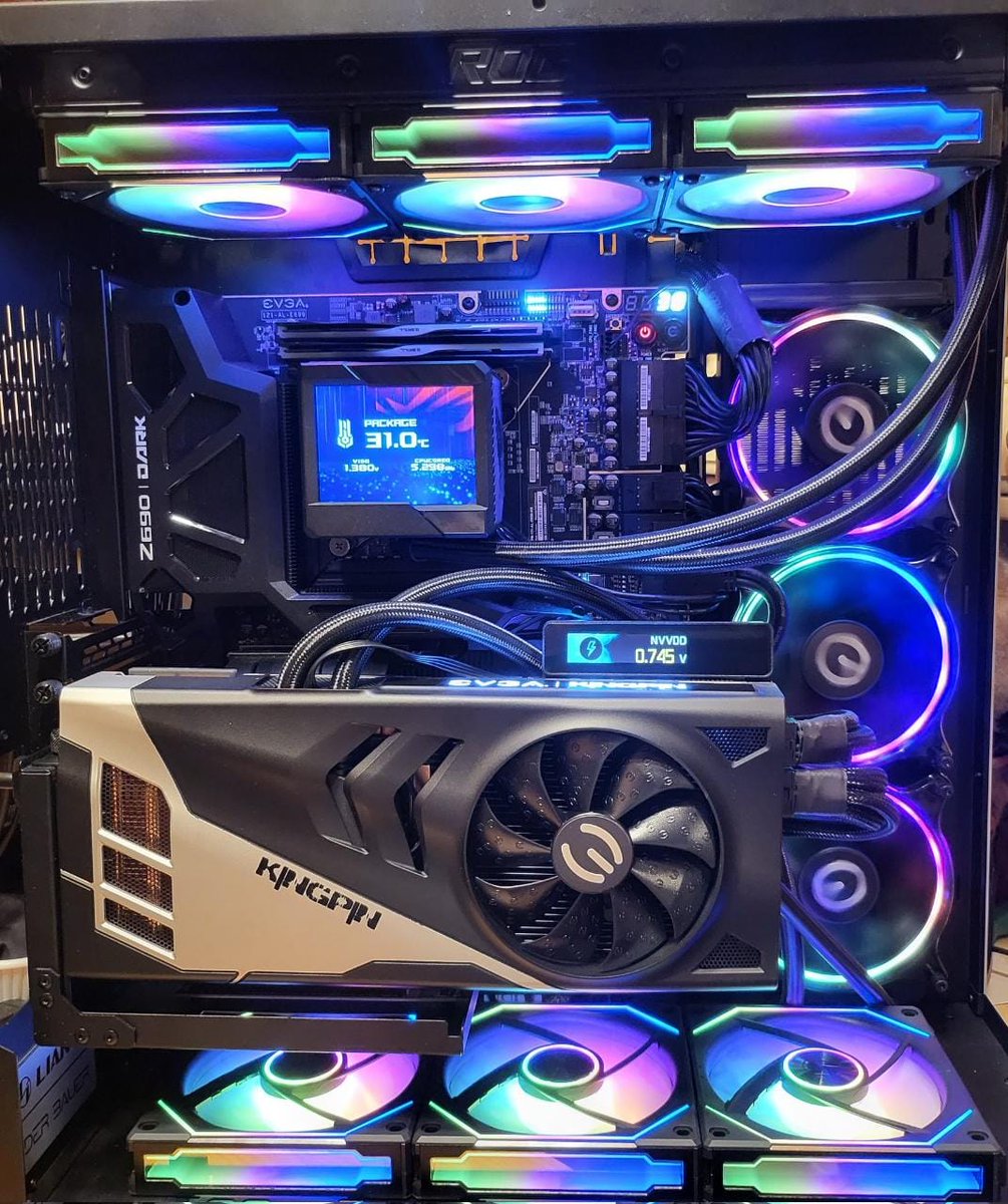 Estrenando la tarjeta gráfica EVGA GeForce RTX 3090 Ti KINGPIN 😍 junto con la placa madre EVGA Z690 Dark KINGPIN.

#evgalatino #EVGA
#evgalatam #evga3090kingpin #evgaz690dark