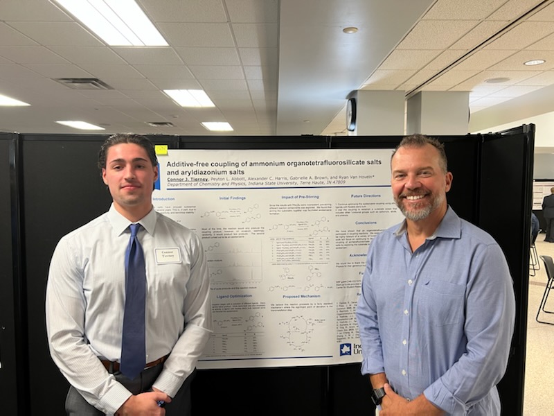 IndStAthletics's tweet image. Four @IndStAthletics student-athletes present at the SURE 2022 Symposium

sycamor.es/3S5Ebyi

#MarchOn