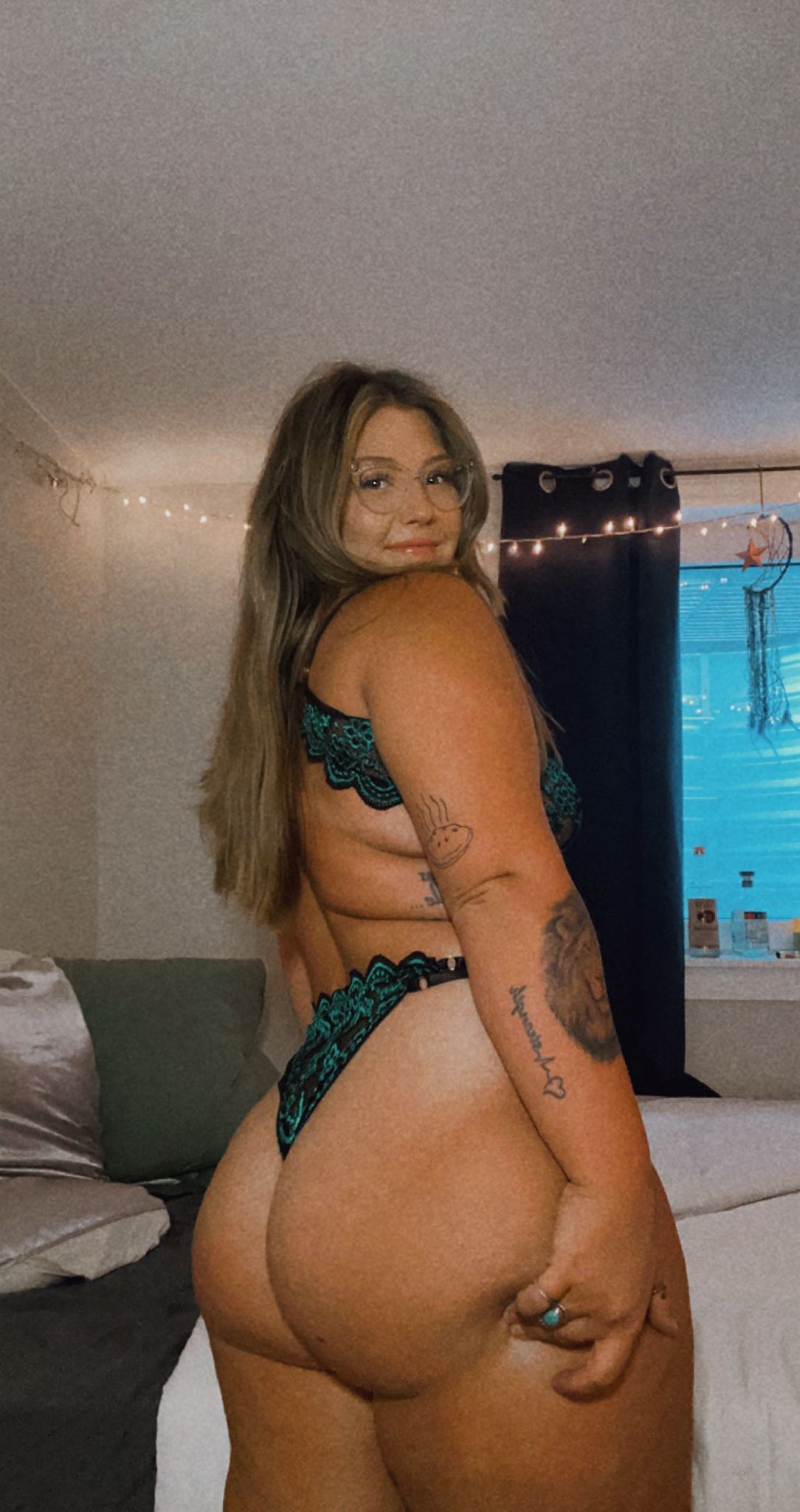 Demi Bleu on X: Could you handle all of this ass??  t.cohmyM8DDKdM  X