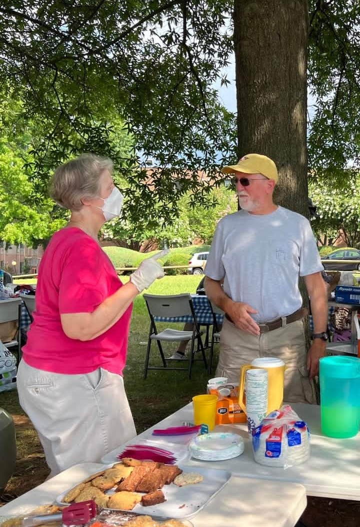 Manassas Presbyterian #Manassas #Virginia picnic with the neighbors in  summer 2022. 
#nationalpicnicmonth 
#nationalgrillingmonth 
@Presbyterian #pcusa #Presbyterian #Community @SynAtlantic #neighbors @ncpfriends