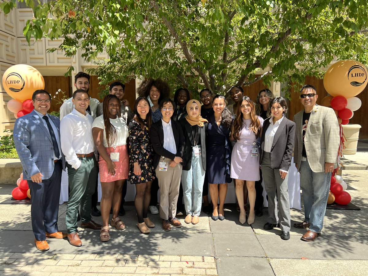 Celebrating our Leadership in Health Disparities Program (LHDP) graduates!! These incoming @StanfordMed med students spent 6 wks learning about leadership + doing a research project! #RepresentationMatters