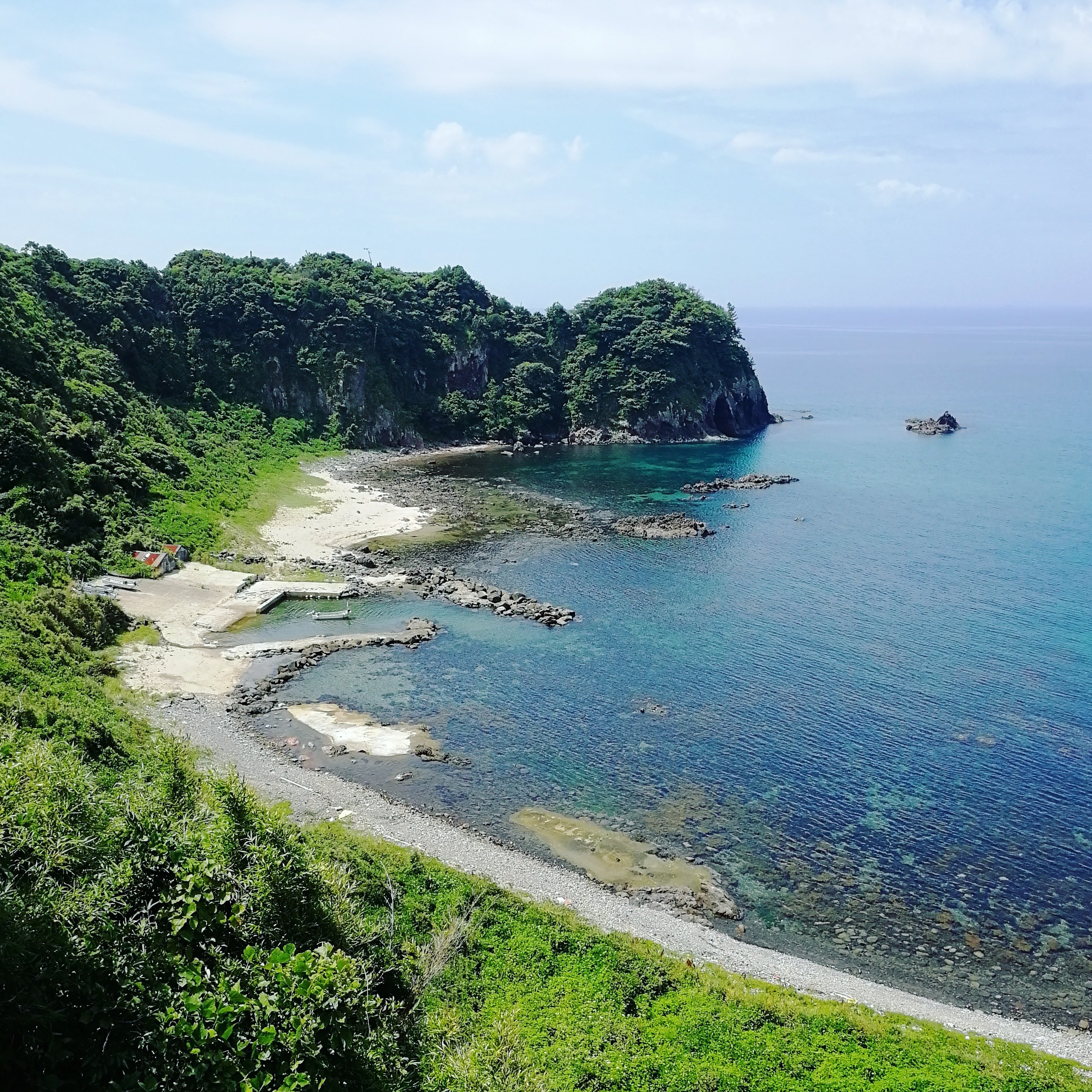 富来の風景 能登の風景 能登金剛と呼ばれている富来の海岸線 高台からでも 海の中が覗けるほどの美しさです 能登観光 能登金剛 巌門 能登の里山里海 T Co 25willd8pn Twitter