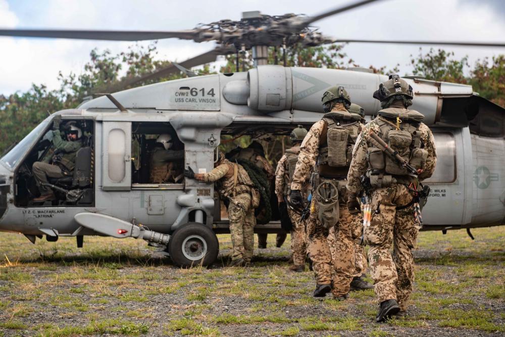 INDOPACOM's tweet image. #CapableAdaptivePartners
 
🇺🇸–🇩🇪–🇮🇳 
 
Multinational #SpecialOperationsForces participate in Military Operations on Urban Terrain training during @RimofthePacific #RIMPAC2022. #FreeAndOpenIndoPacific #Readiness #Lethality 
 
@USARPAC
 
📸: MC3 Dylan Lavin