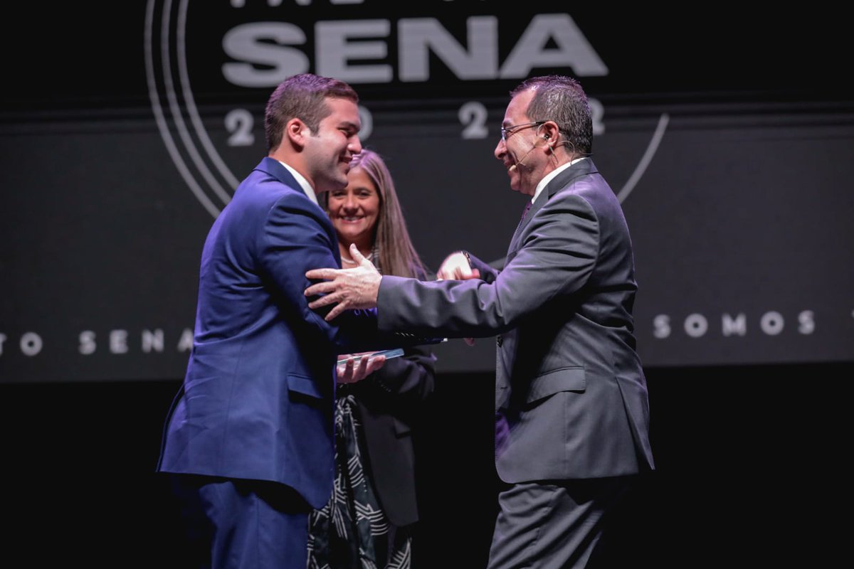 🙋🏻🧡Franco Giuliano Caputo es el ganador en la categoría 'Inspiración 4' en #TalentoSENA2022. Él estudió técnico de soldadura en la Entidad, formación que le ha servido para reforzar sus conocimientos y potenciar sus habilidades. ✨🔝