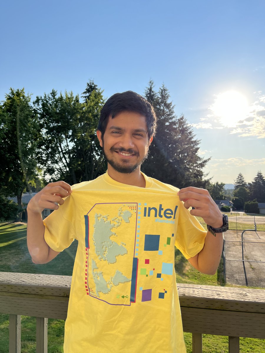 rdverse1's tweet photo. Starting the day with intel swag ๐
#intern4intel #iamintel #weareintel https://t.co/3H4WW9qm5K