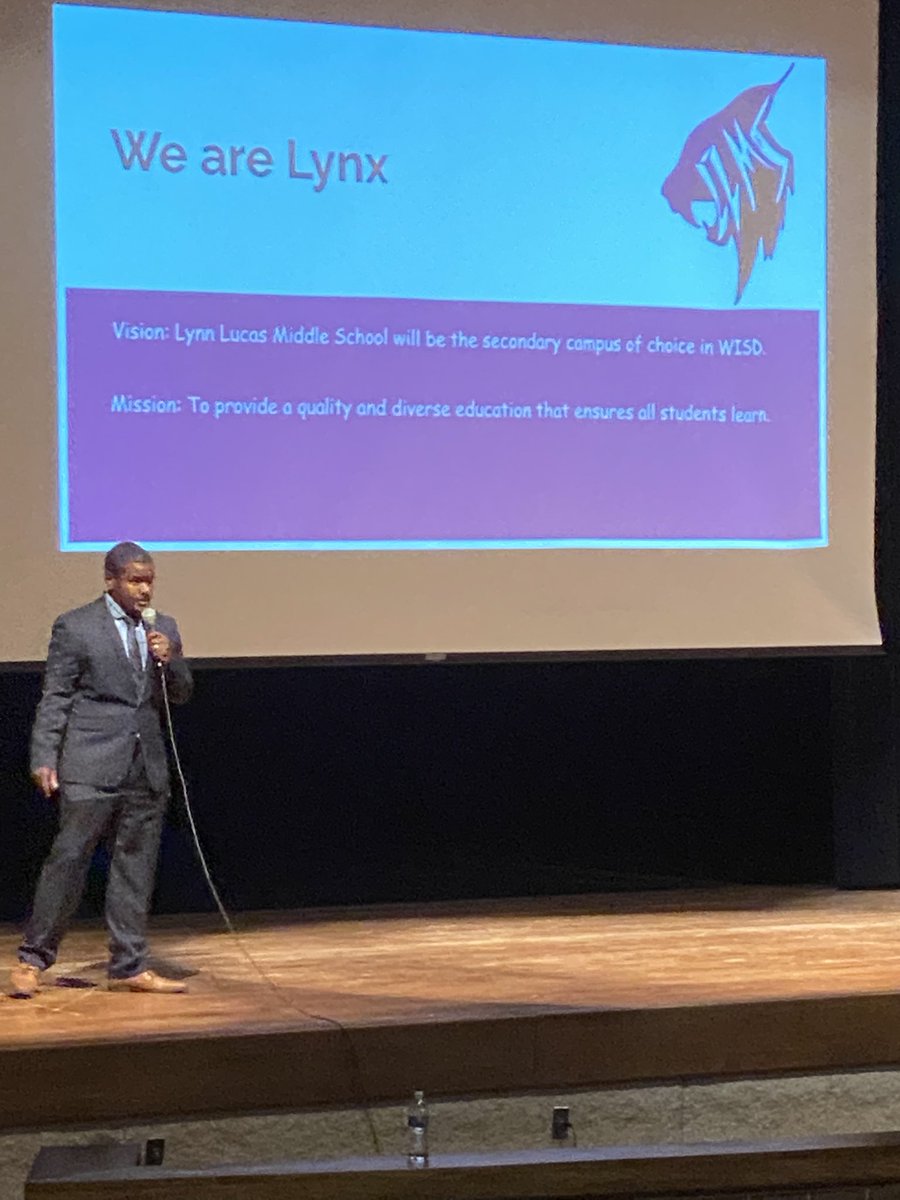 LARNOLD1980's tweet photo. 6th Grade Parent Night ! An outstanding night ! @MrEricJBurns @LLMSLynx @WillisSchools 
#witnessgreatness https://t.co/1215zDJQ9w