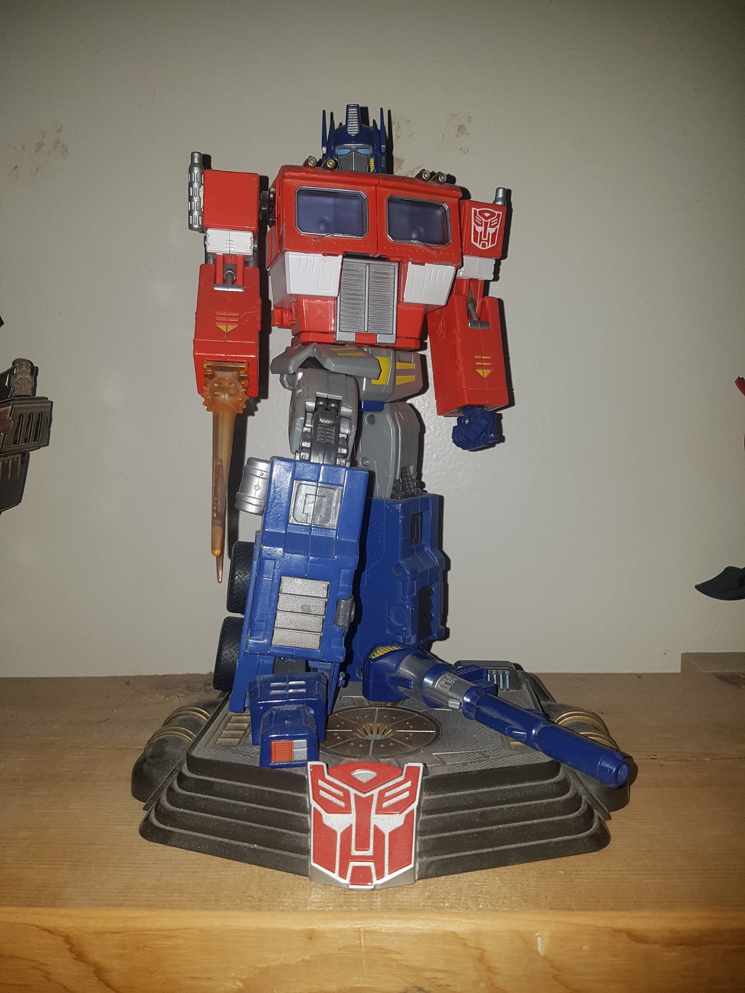 Here\s to the first, and best, Optimus Prime!  Happy birthday Peter Cullen!  Hope it was a good day for you! 