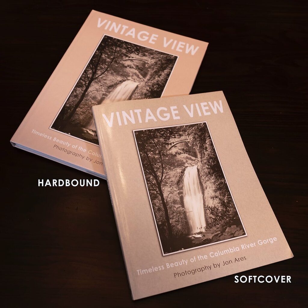 jon_ares's tweet photo. ANNOUNCING a new book! Ok, “new” as in Vintage View is now available in hardcover! Check it out at https://t.co/bMUEltbXGl or the link in my bio. Grab yourself some delicious #columbiarivergorge eye candy! Details at the link in my bio. 🤤
#hoodriver #… https://t.co/7SqPRuk3Xc https://t.co/L6kb7z6CJf