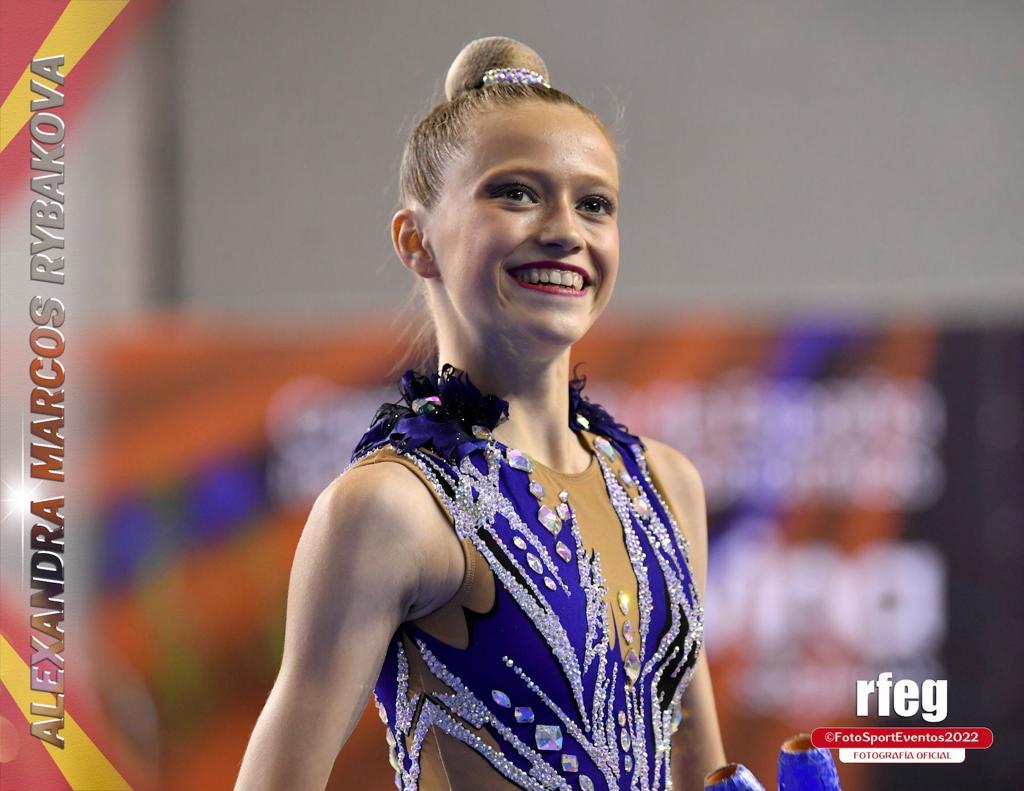 GimnasiaFm's tweet photo. La madrileña Alexandra Marcos @CDE Aluche, seleccionada como integrante de la Selección Nacional Júnior #GR para la temporada 22-23 😍😍
Alexandra en septiembre en el CAR de León. 
❤️Alex❤️, te deseamos lo mejor en esta nueva aventura.
@RFEGimnasia  @deportecmadrid https://t.co/l5SJOpi3WF