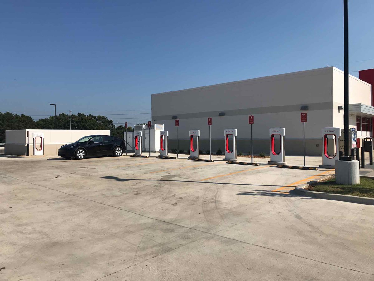 New Tesla Supercharger: Jonesboro, AR (7 stalls) tesla.com/JonesboroARSup…