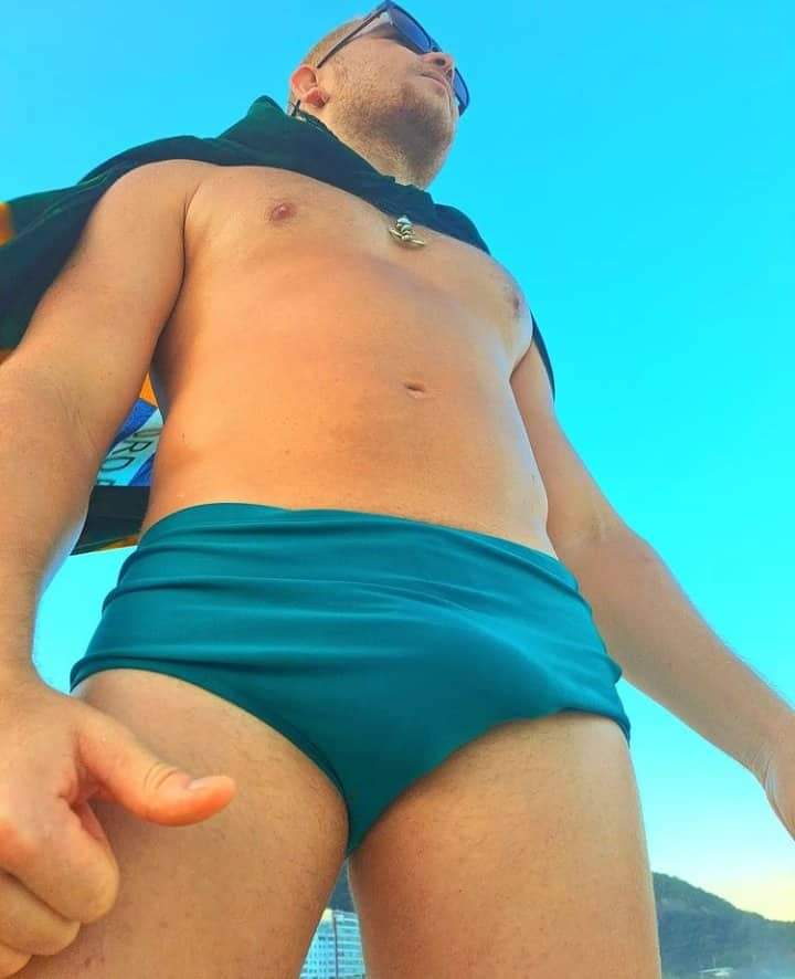 Ademirbrasil10's tweet photo. Boa noite! 🩲
.
.
#Homem #homemsexy #homemmoderno #homemquesecuida #homemquesente #sunga #cueca #bissexual #bay #boyfriend #praia
#vivabem #sógratidão #homembrasileiro #mineiro #riodejaneiro #brasil https://t.co/jDkwEguGDB https://t.co/JTeBxYZir5