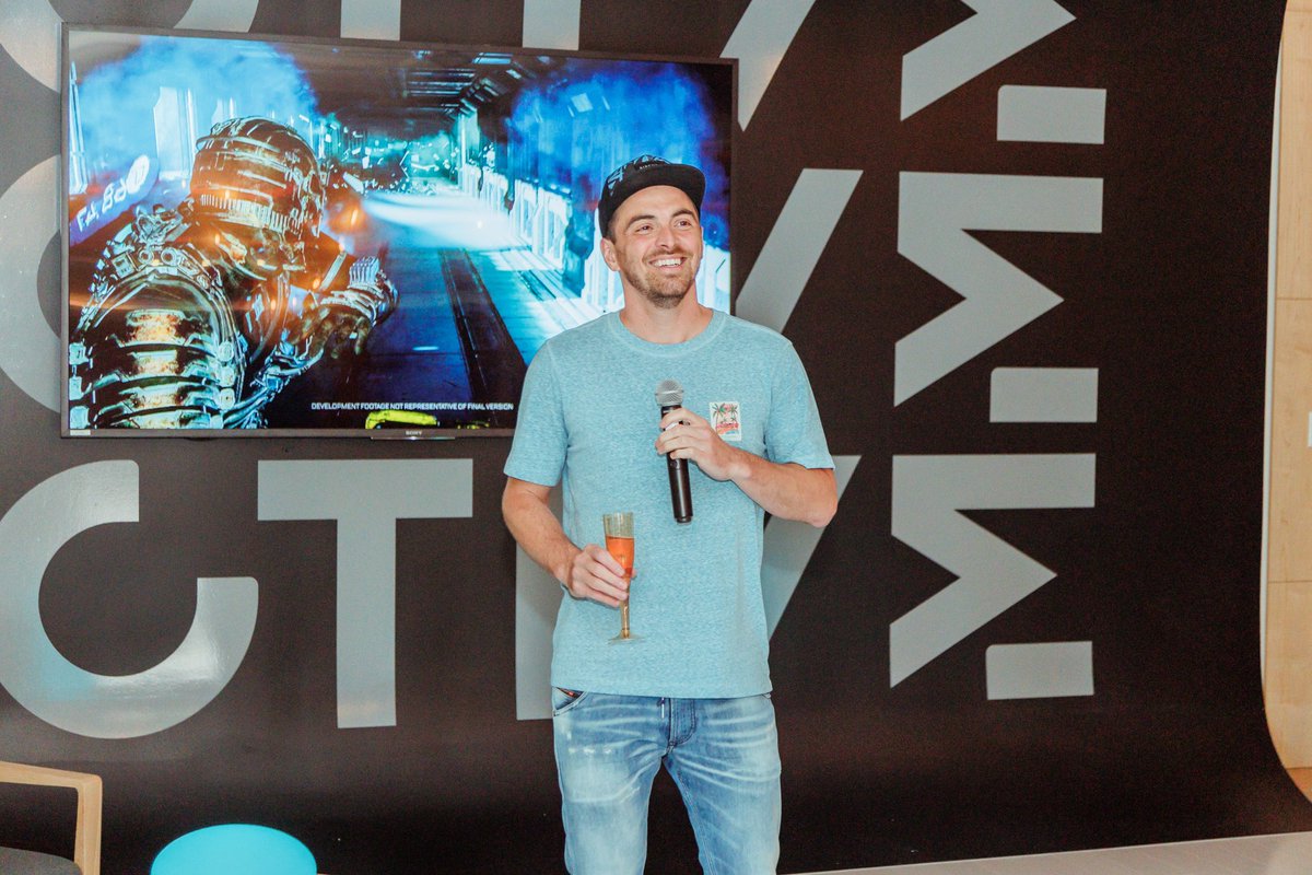 MotiveStudio's tweet photo. Dead Space hit Alpha a few weeks ago and we celebrated yesterday with a party at the studio. 🎉 Congrats to the whole team!

Dead Space a passé l’Alpha il y a quelques semaines et nous avons célébré hier avec un party au studio. 🎉 Félicitations à toute l'équipe ! https://t.co/BVNaqiHYBU