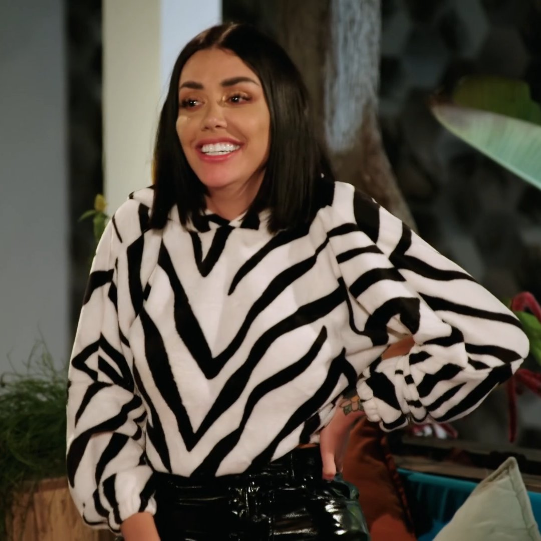 ParamountPlusMX's tweet photo. @realkarime y @Luis_AcaShore  lo están dando TODO en #AllStarShore😈...¿pero cómo se llevarán con los nuevos invitados? 👀 Nuevo episodio ya disponible en #ParamountPlus https://t.co/EY18ItsD3T