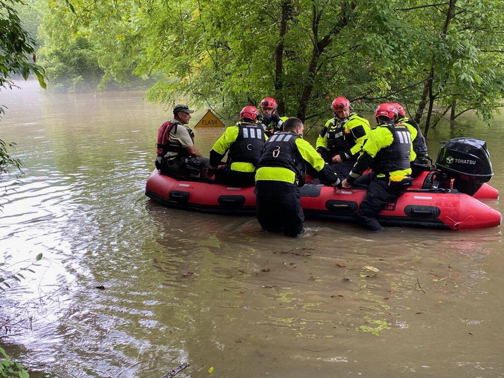 Olivia Bailey on Twitter "RESCUES CONTINUE Bristol, Virginia Fire