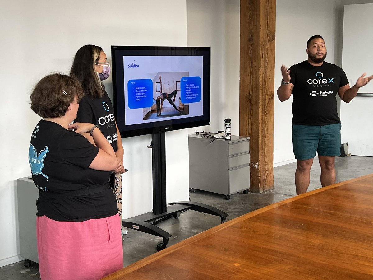 StartupBusFL's tweet image. Our first team to present: Stayges, which can be described as “AirBnB for creative spaces.” Need a space to record your TikToks, blogs, or podcasts, practice dance, rehearse your band or play? You need this! #StartupBus #ThinkInsideTheBus