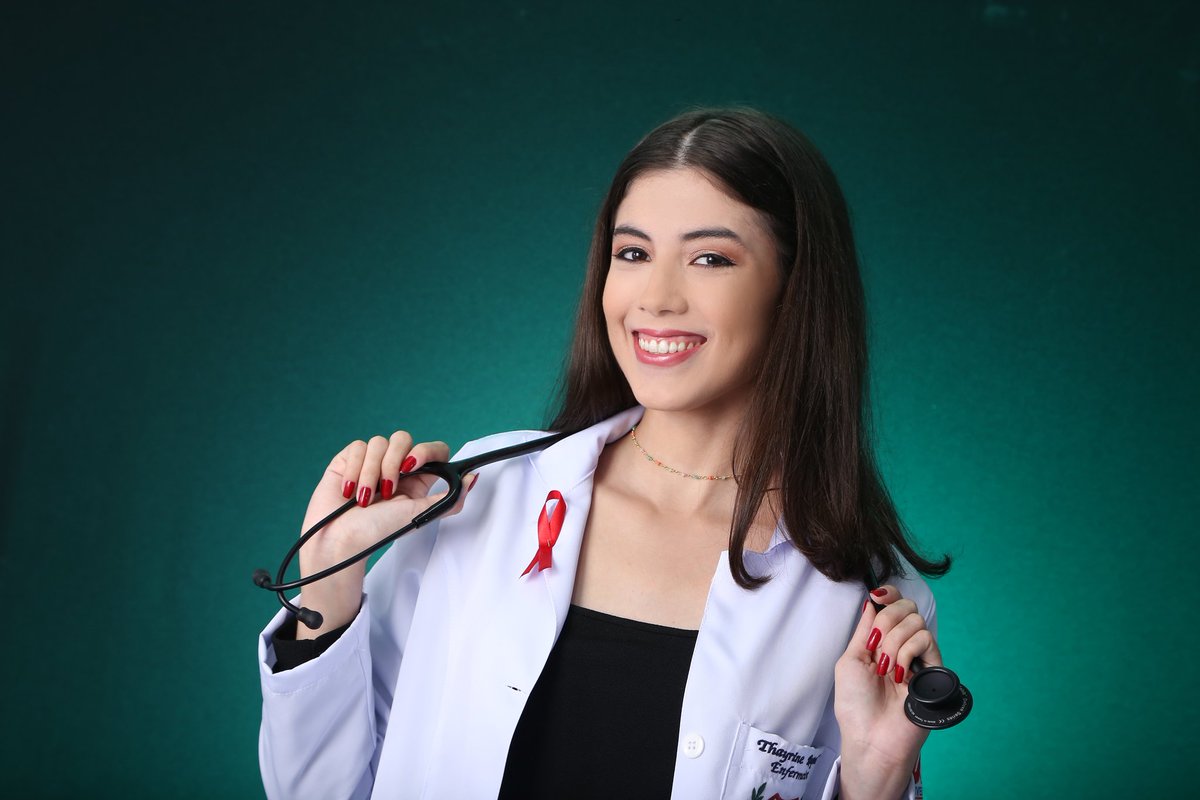 Thayrine_raquel's tweet photo. #vemcoren 👩🏻🎓❤ https://t.co/kJXsifTeGd