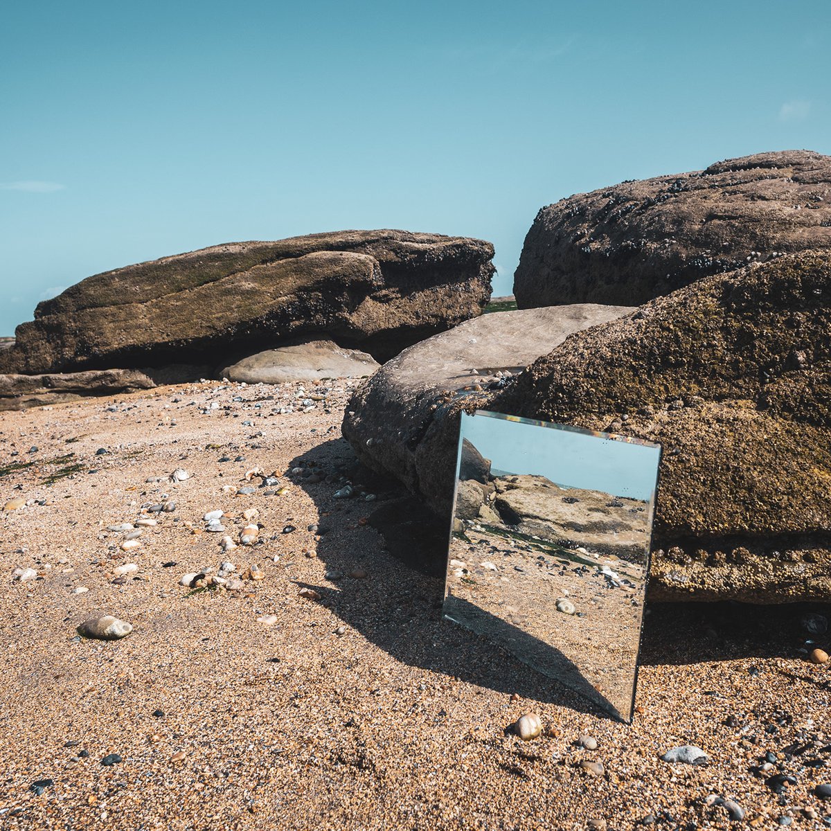 creativecloud's tweet image. Photographer @GHauwen reflects on his trip to the ocean in this "Anywhere" series: adobe.ly/3J2cMJE