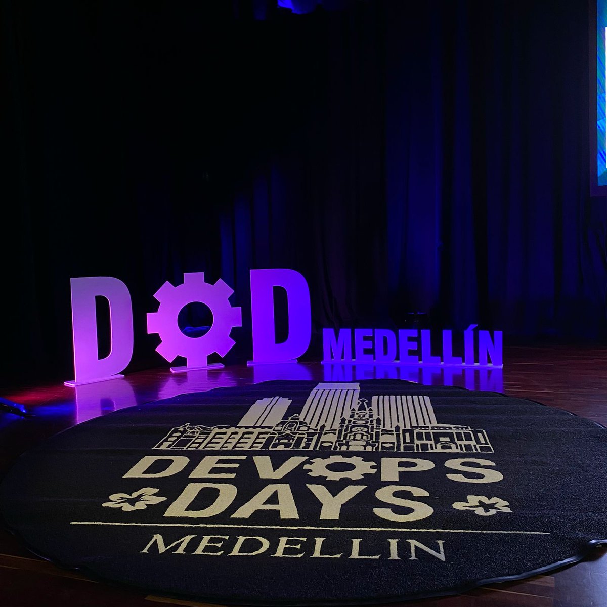 Cidenet_SAS's tweet image. Cidenet was present at #DevOpsDays2022 with the opening panel where Bryan Zapata (CEO) and Jerónimo Zuluaga (CMO) spoke about the company&apos;s internationalization experience.

#CidenetEvents #DevOpsDays