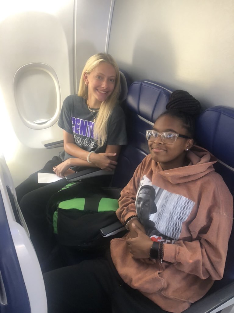 LADYASTROSTRACK's tweet photo. Next Stop North Carolina ✈️ 
Junior Olympics, here Julia &amp; Kyla come! 
Thanks @ILYTFC ⚡️⚡️⚡️ https://t.co/2yCQNpISBB