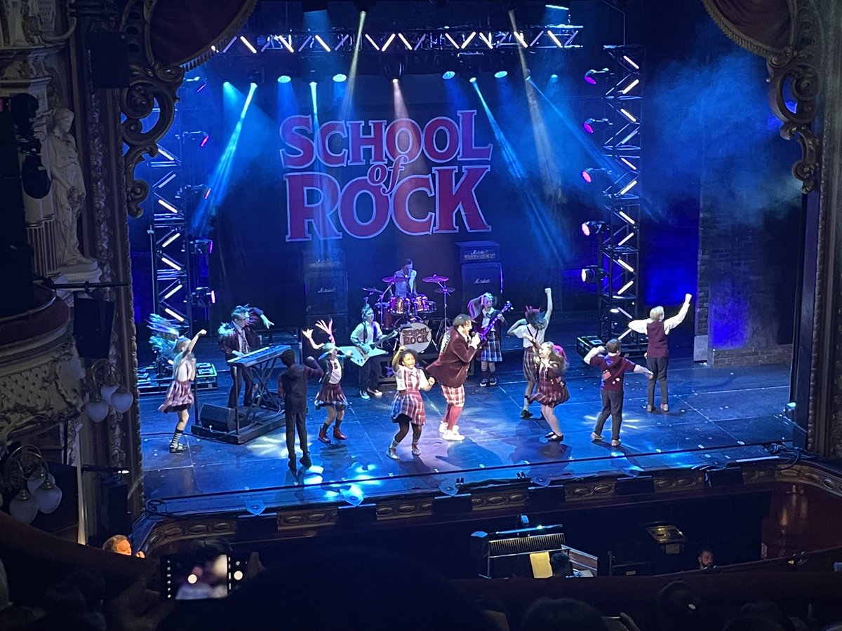 ⁦<a href="/SchoolOfRockUK/">School of Rock</a>⁩ you were amazing! 🤩🎸🎸 best thing I’ve watched in ages 👌