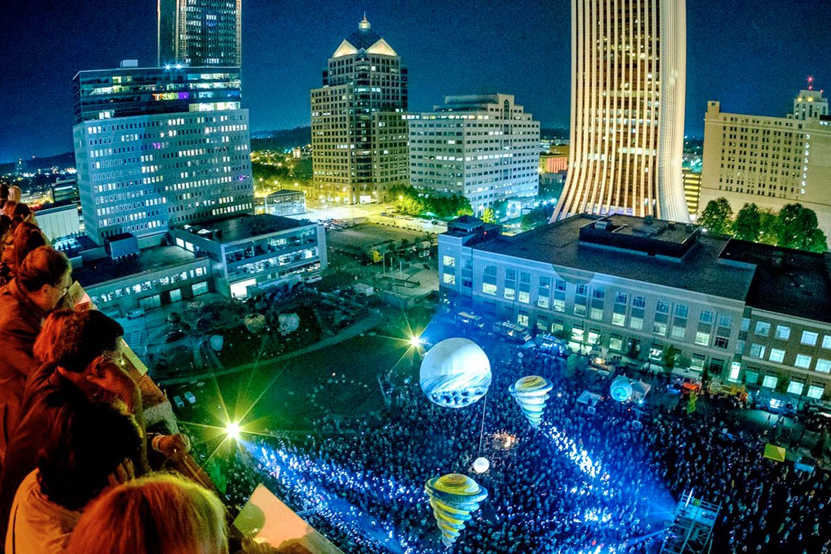 The University is a founding partner in <a href="/RochesterFringe/">ESL Rochester Fringe Festival</a>, which kicks off in September

Take a peek at Fringe Festival performances and events at Rochester 

rochester.edu/fringe/